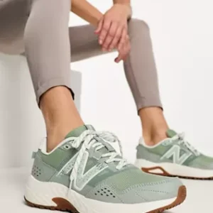 New Balance Running 410 trainers in green